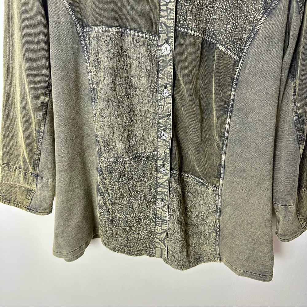 Parsley & Sage Gray Patchwork Button Down Shirt L… - image 6
